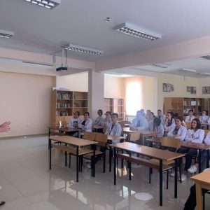 Juristët e IKD-së mbajnë ligjërata në shkollat e mesme të Mitrovicës, me temë dhunën në familje dhe ngacmimet seksuale