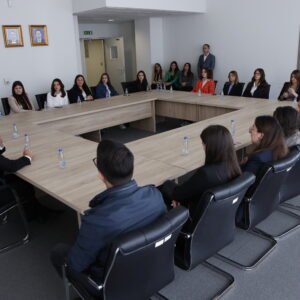 Studentët e Klinikës Ligjore të IKD-së vizituan Gjykatën Supreme Studentët e Klinikës Ligjore të IKD-së vizituan Gjykatën Supreme