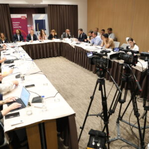 KLI and FES organized a discussion meeting with political parties to unblock the institutional crisis in the Kosovo Assembly KLI and FES organized a discussion meeting with political parties to unblock the institutional crisis in the Kosovo Assembly