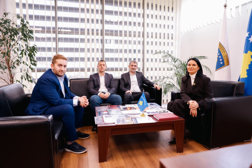 Drejtuesit e IKD-së avokojnë për zbatimin e rekomandimeve në Prokurorinë Themelore në Pejë Drejtuesit e IKD-së avokojnë për zbatimin e rekomandimeve në Prokurorinë Themelore në Pejë