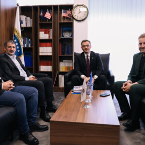 Drejtuesit e IKD-së avokojnë për zbatimin e rekomandimeve në Prokurorinë Themelore në Prizren