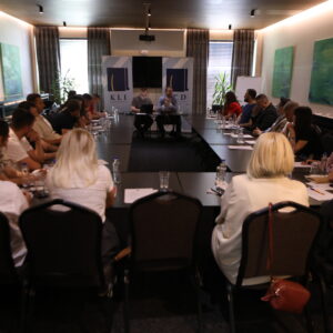 Në Ferizaj u mbajt Forumi për Lirinë e Shprehjes me pjesëmarrje të gjerë qytetare Në Ferizaj u mbajt Forumi për Lirinë e Shprehjes me pjesëmarrje të gjerë qytetare