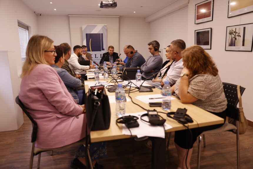 Qytetarë nga jugu dhe veriu i Mitrovicës diskutuan për lirinë e shprehjes