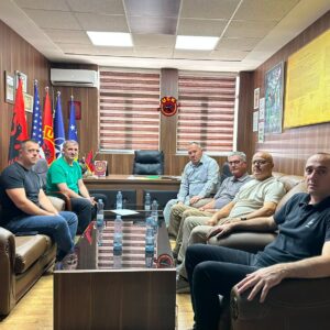 IKD dhe OVL e UÇK-së diskutojnë për të drejtat e kategorive të dala nga lufta IKD dhe OVL e UÇK-së diskutojnë për të drejtat e kategorive të dala nga lufta